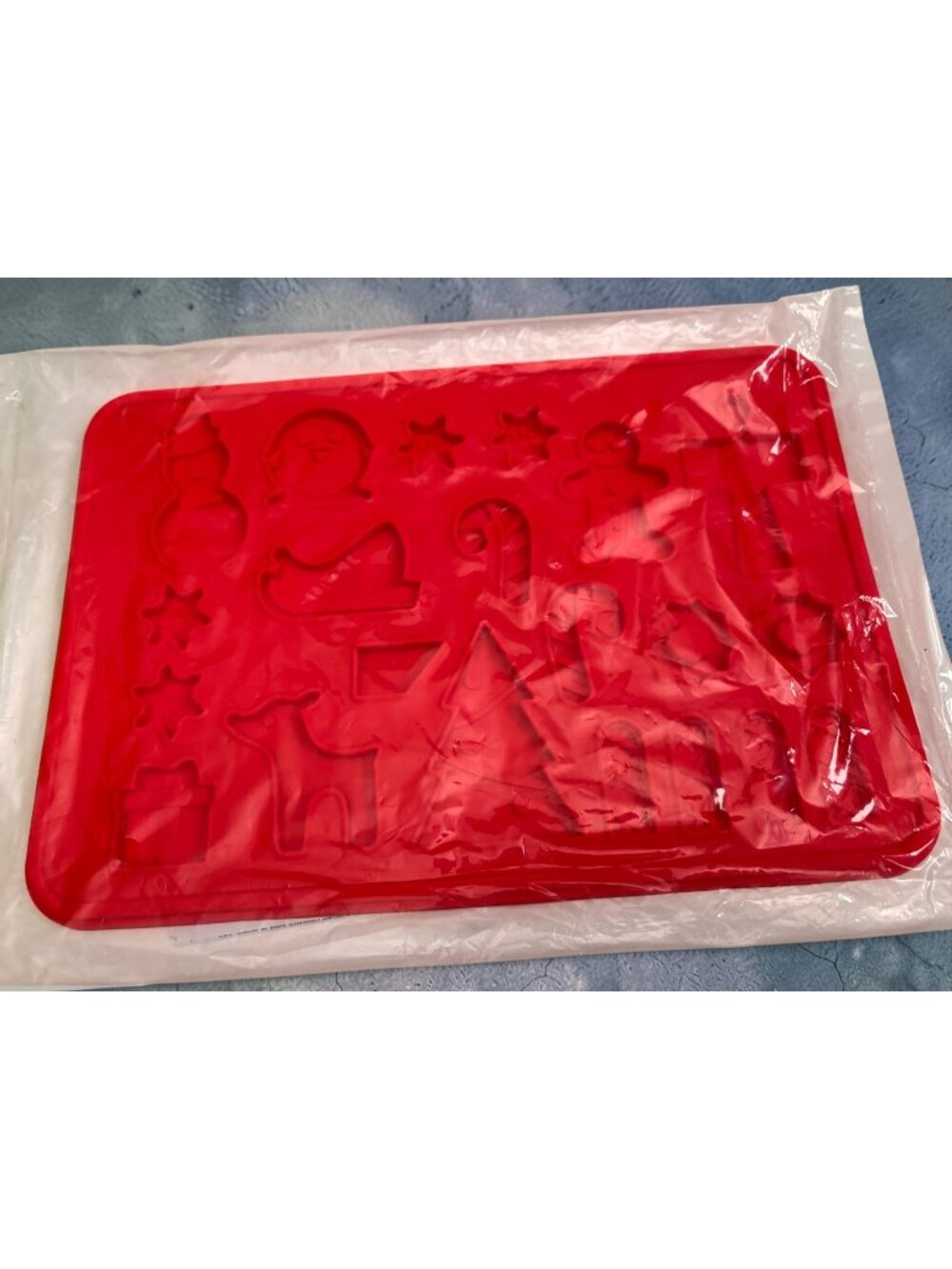 Pampered Chef Christmas Silicone Cookie / Candy Molds Red